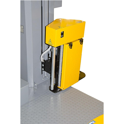 Handle-It-1100AC-Pallet-Wrapping-Machine-Closed-Carriage
